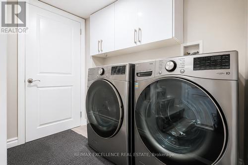 Laundry - 35 Siebert Avenue, Kitchener, ON 