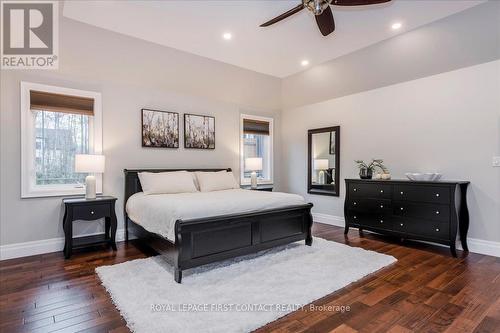 3500 Crescent Harbour Road, Innisfil, ON - Indoor Photo Showing Bedroom