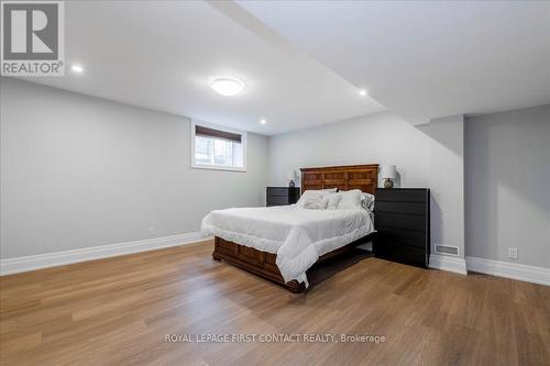 3500 Crescent Harbour Road, Innisfil, ON - Indoor Photo Showing Bedroom