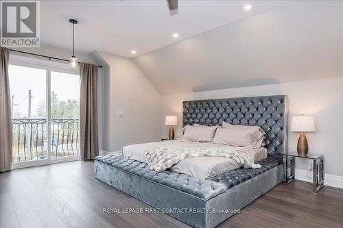 3500 Crescent Harbour Road, Innisfil, ON - Indoor Photo Showing Bedroom