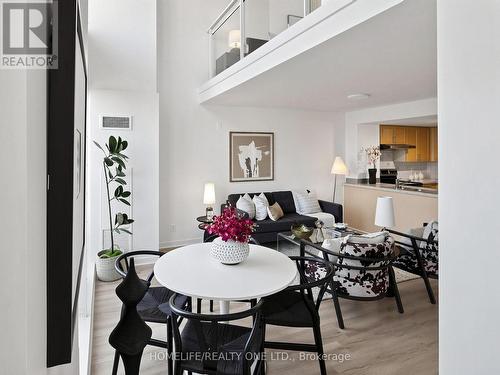 913 - 77 Lombard Street, Toronto, ON 