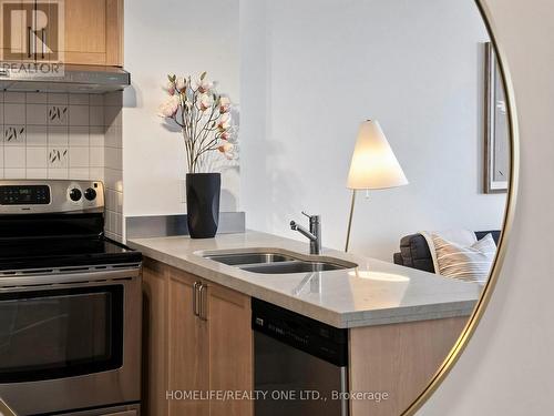 913 - 77 Lombard Street, Toronto, ON 