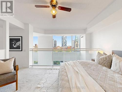913 - 77 Lombard Street, Toronto, ON 