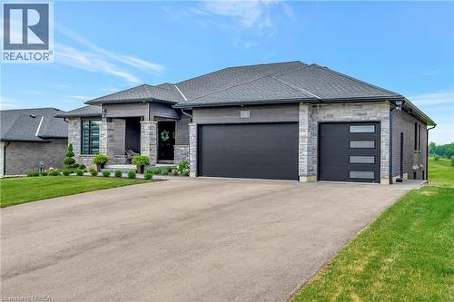 14 HUDSON Drive  Brantford, ON N3T 5L7