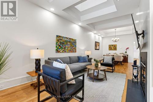 425 Echo Drive, Ottawa, ON 