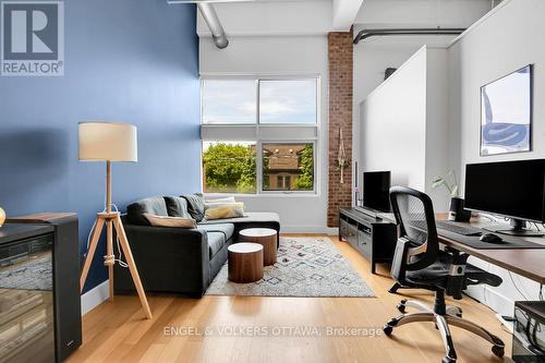 201 - 108 Third Avenue, Ottawa, ON 