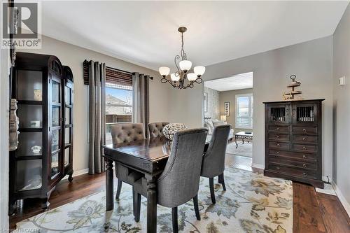 52 Beckett Drive, Brantford, ON - Indoor Photo Showing Dining Room