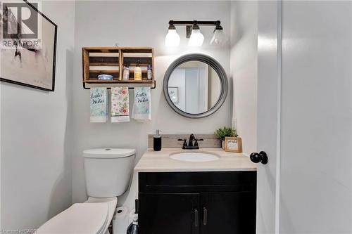 52 Beckett Drive, Brantford, ON - Indoor Photo Showing Bathroom