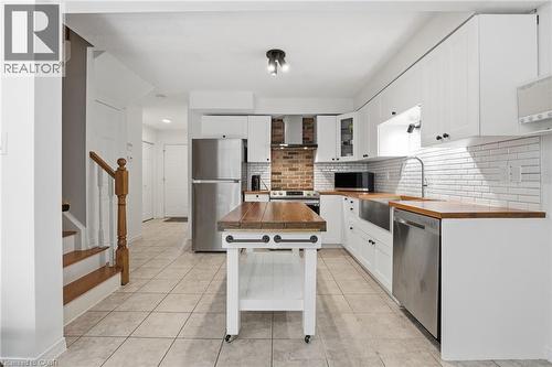 10 Fallowfield Drive Unit# 19, Kitchener, ON - Indoor Photo Showing Kitchen