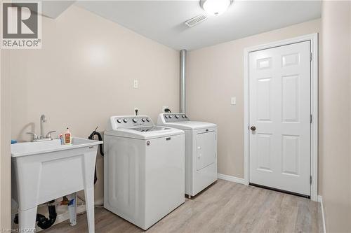 10 Fallowfield Drive Unit# 19, Kitchener, ON - Indoor Photo Showing Laundry Room