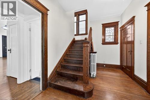 35 Burris Street, Hamilton, ON - Indoor Photo Showing Other Room