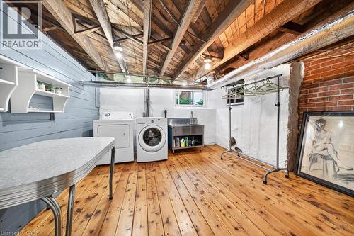35 Burris Street, Hamilton, ON - Indoor Photo Showing Laundry Room