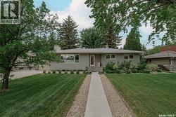 414 Lake CRESCENT  Saskatoon, SK S7H 3A4