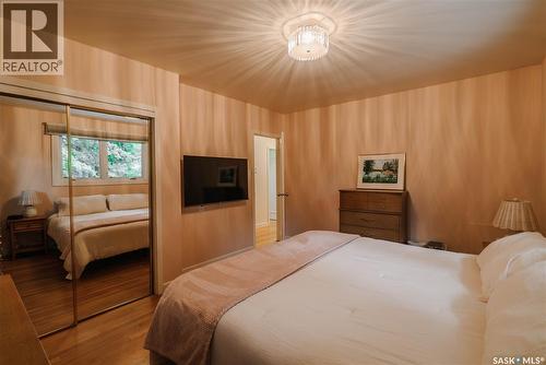 414 Lake Crescent, Saskatoon, SK 