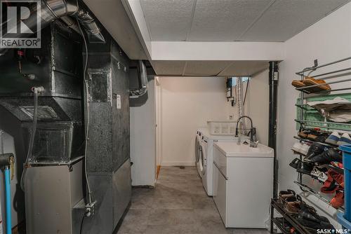 414 Lake Crescent, Saskatoon, SK 