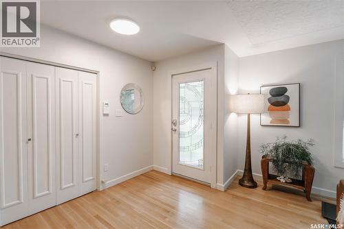 414 Lake Crescent, Saskatoon, SK 