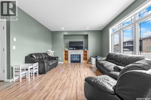 1640 Maple Rose Crescent N, Regina, SK 