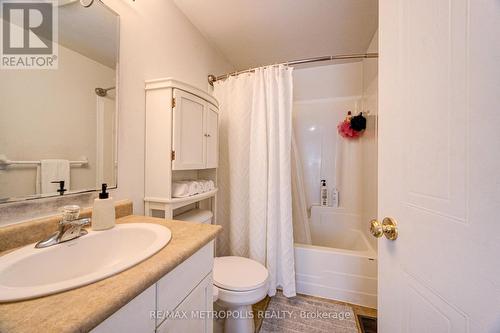 37 - 124 Gosling Gardens, Guelph, ON 