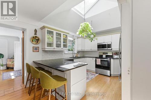 82 Cumming Court, Hamilton, ON 