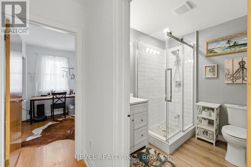 82 Cumming Court, Hamilton, ON 