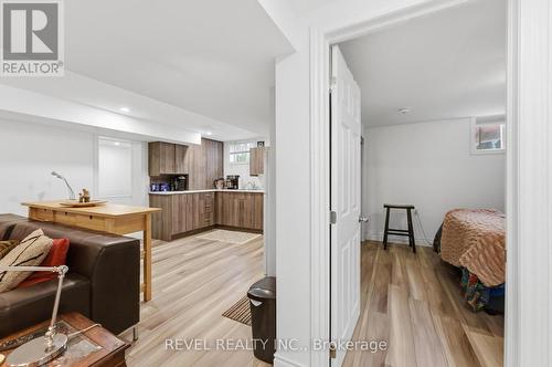 82 Cumming Court, Hamilton, ON 