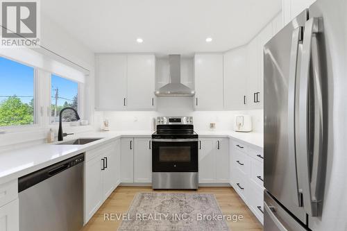 82 Cumming Court, Hamilton, ON 