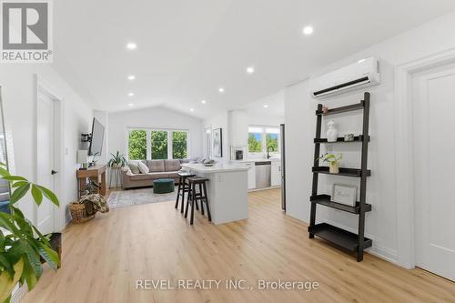 82 Cumming Court, Hamilton, ON 