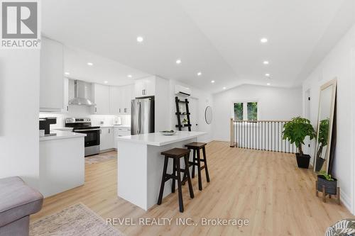 82 Cumming Court, Hamilton, ON 