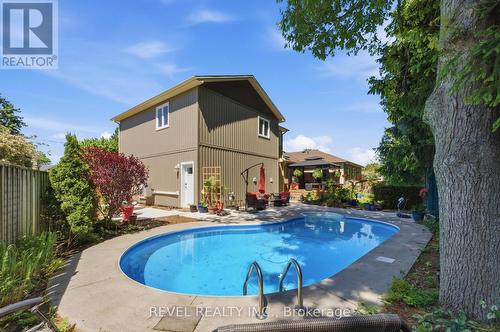 82 Cumming Court, Hamilton, ON 