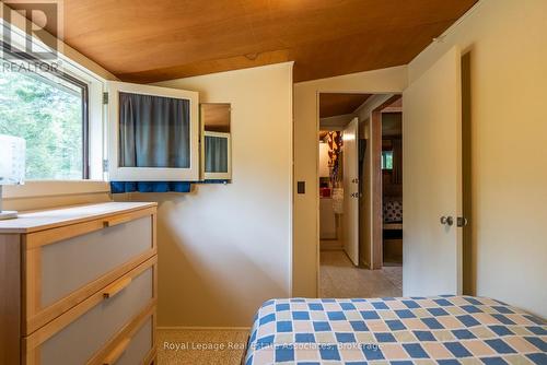 243 Beach Lane, Wollaston, ON - Indoor Photo Showing Bedroom