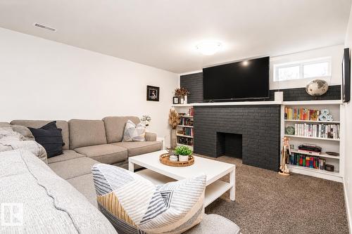 4904 103 Av Nw, Edmonton, AB 