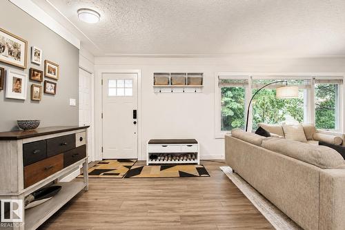 4904 103 Av Nw, Edmonton, AB 