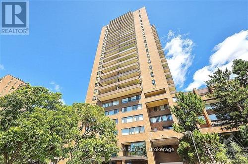 644 - 515 ST LAURENT BOULEVARD  Ottawa, ON K1K 3X5
