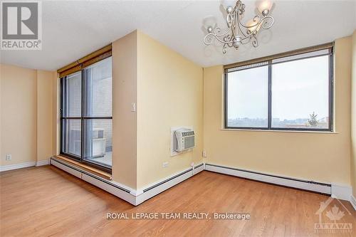 644 - 515 St Laurent Boulevard, Ottawa, ON - Indoor Photo Showing Other Room