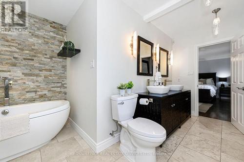 1454 Chasehurst Drive, Mississauga, ON - Indoor Photo Showing Bathroom