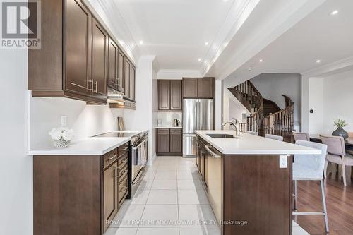 45 Rain Forest Lane, Halton Hills, ON - Indoor Photo Showing Kitchen With Upgraded Kitchen