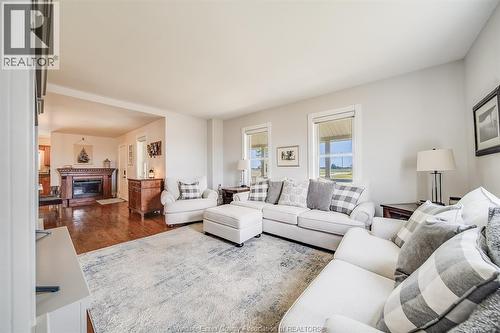 829 County Rd 14, Leamington, ON 