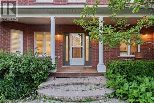 31 Commando Court, Hamilton, ON - Outdoor
