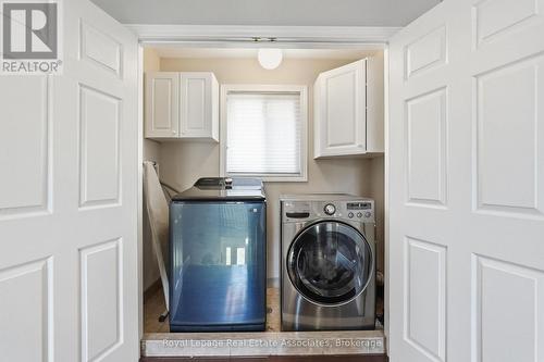 31 Commando Court, Hamilton, ON - Indoor Photo Showing Laundry Room