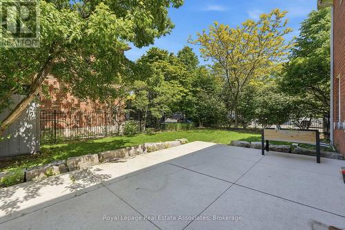 31 Commando Court, Hamilton, ON - Outdoor