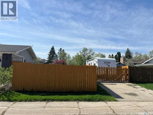 11 Plainsview Drive, Regina, SK 