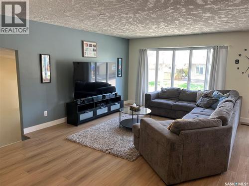 11 Plainsview Drive, Regina, SK 