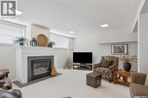 415 Chitek Crescent, Saskatoon, SK 