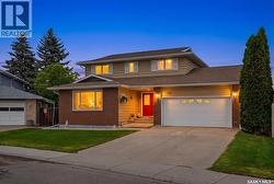 723 Candle COURT  Saskatoon, SK S7K 4Z9