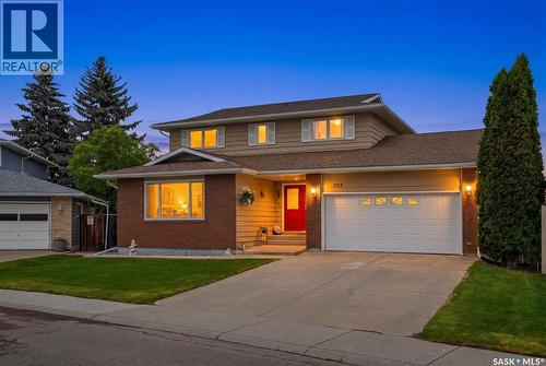 723 Candle Court, Saskatoon, SK 
