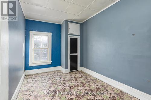 1083 3Rd A Avenue E, Owen Sound, ON 