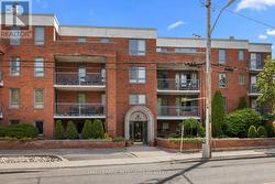 PH5 - 939 NORTH RIVER ROAD  Ottawa, ON K1K 3V2