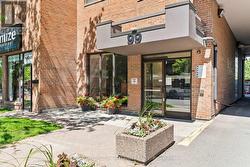 702 - 99 HOLLAND AVENUE  Ottawa, ON K1Y 0Y1