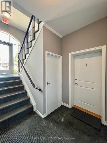 1 - 25 Earlton Private, Ottawa, ON 
