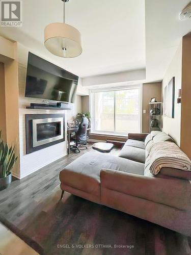 1 - 25 Earlton Private, Ottawa, ON 